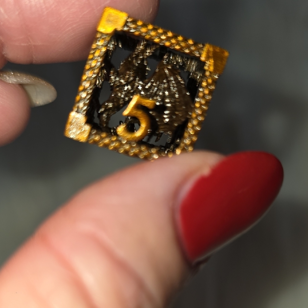 Black and Gold Flying Dragon DnD Dice Set - Picture 3 of 3